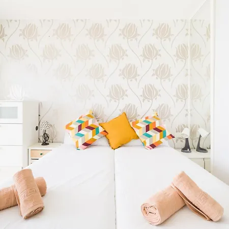 Beachfront In Palmas With Terrace Tatil Evi *
